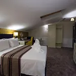 Peninsula Boutique 4*