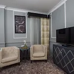 Готель Peninsula Boutique 4*