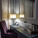 Peninsula Boutique