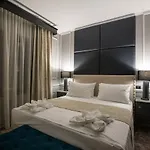 Peninsula Boutique Готель 4*