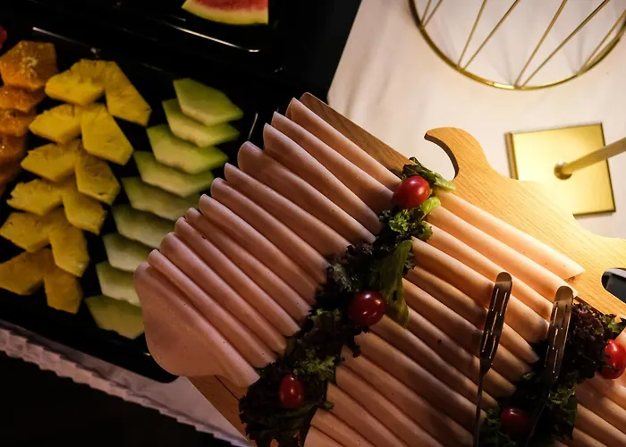 Peninsula Boutique Hotel