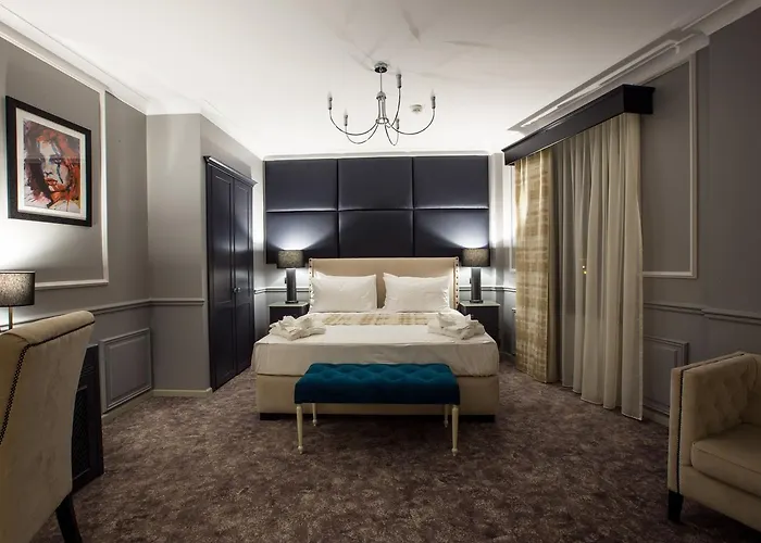 Peninsula Boutique Hotel 4*