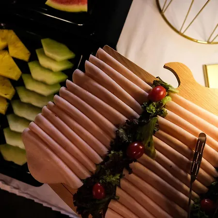 Peninsula Boutique מלון