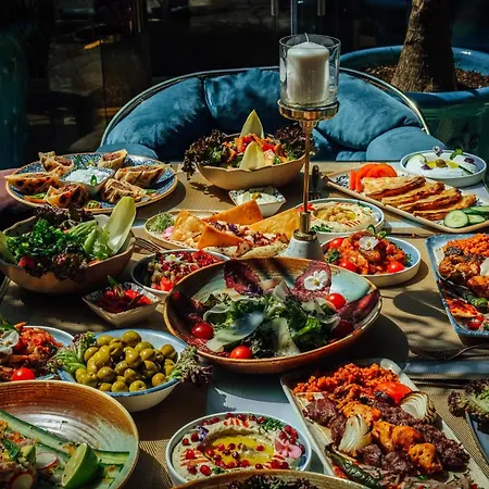 Peninsula Boutique מלון 4*