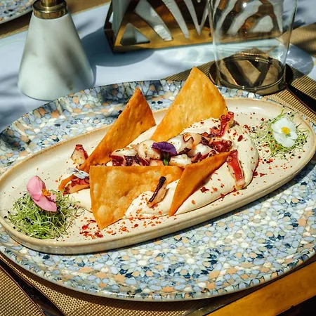 מלון Peninsula Boutique קונסטנצה