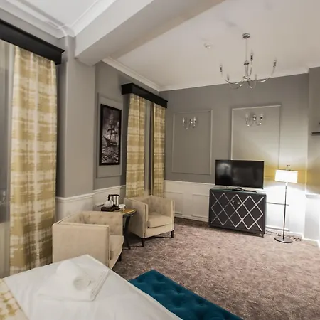 Peninsula Boutique Отель 4*