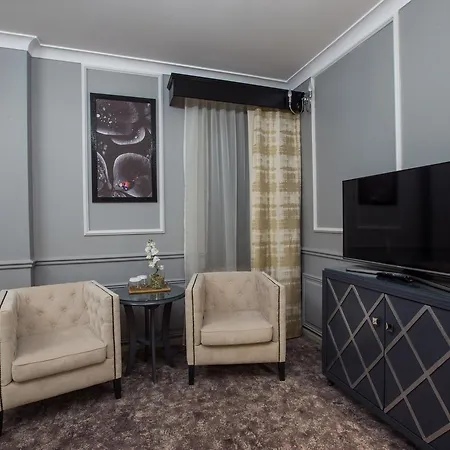 Отель Peninsula Boutique 4*