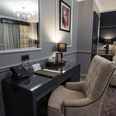 Peninsula Boutique 4*