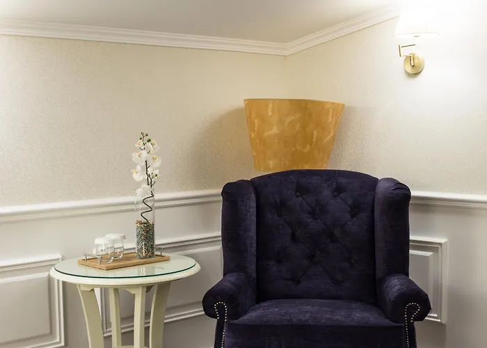 Peninsula Boutique Отель Констанца