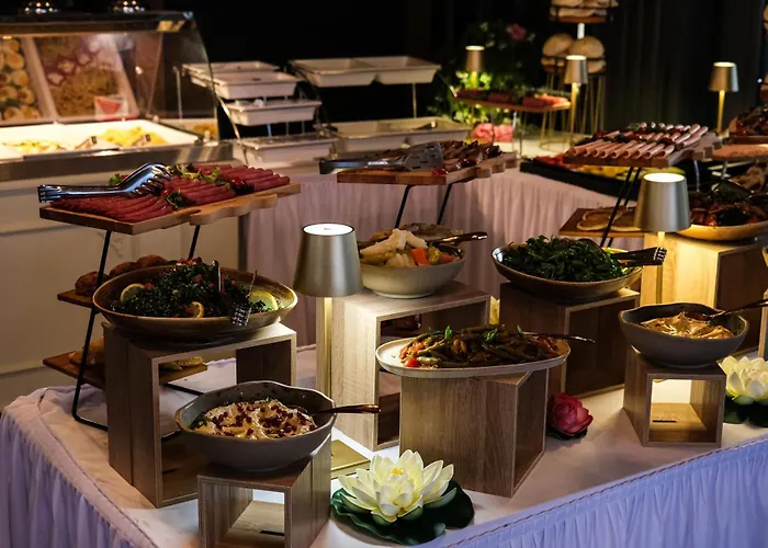 Peninsula Boutique Отель