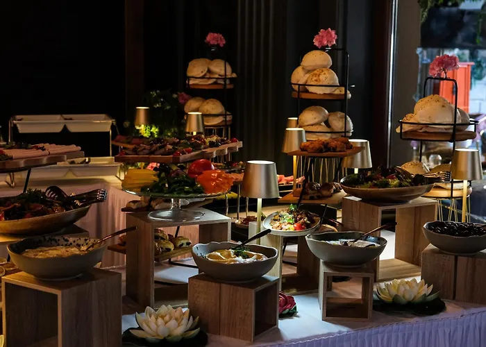 Отель Peninsula Boutique 4*